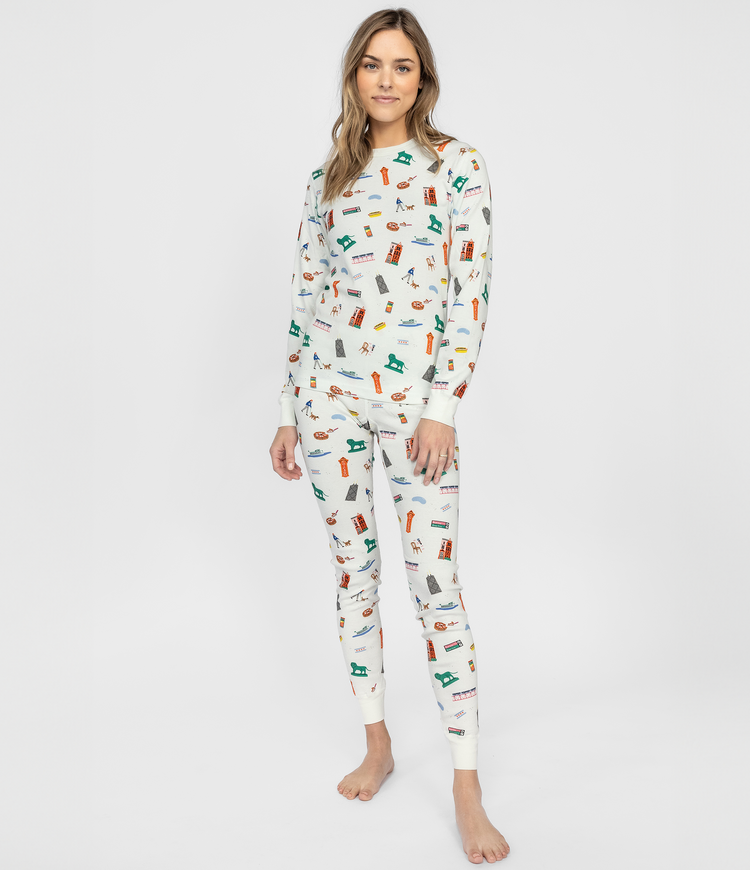 White with Chicago Themed Graphics, 100% Organic Cotton, Long Sleeves Top and Pant. Cozy Sleepwear for both Men and Women